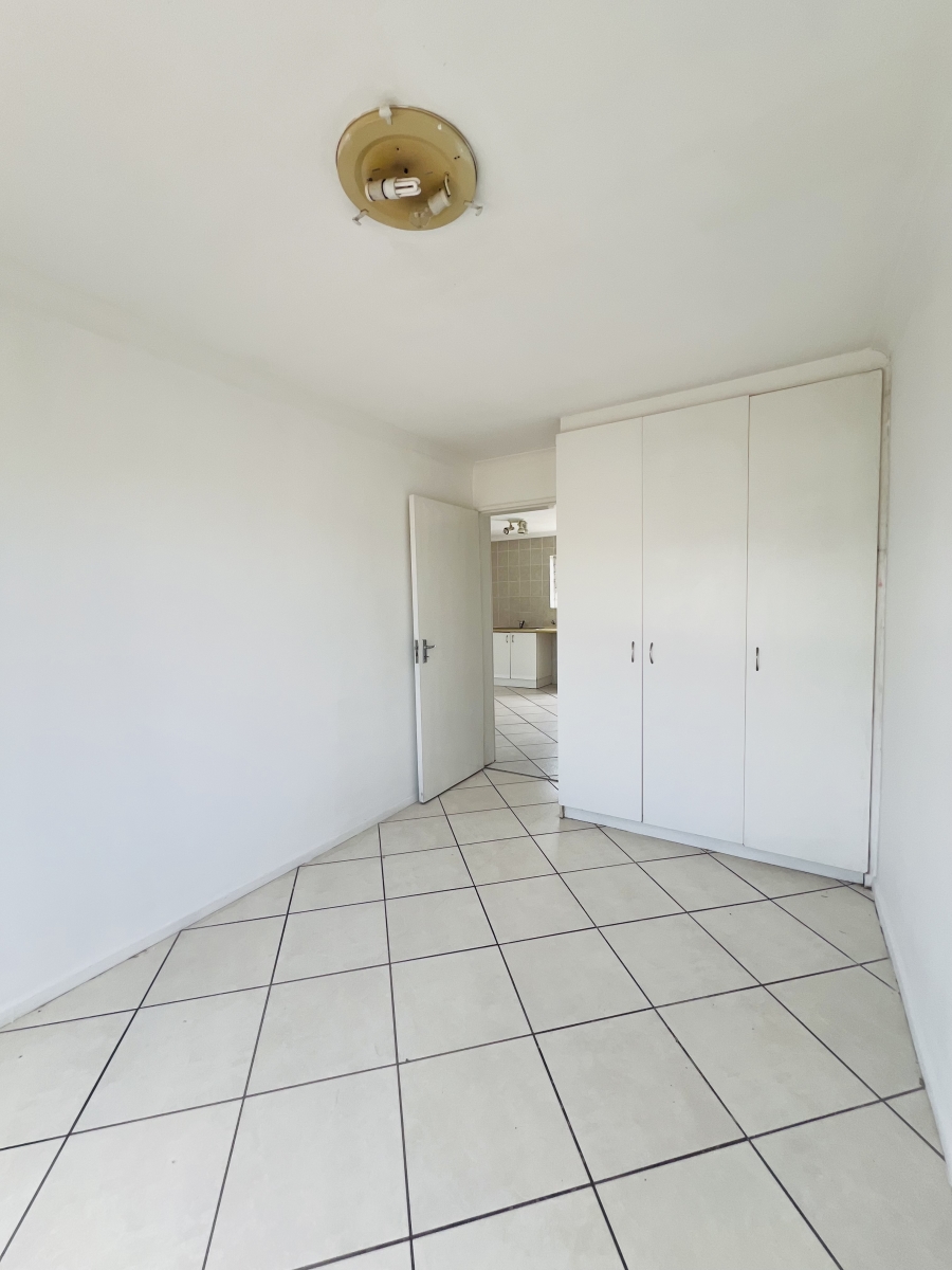 To Let 1 Bedroom Property for Rent in Guldenland Western Cape